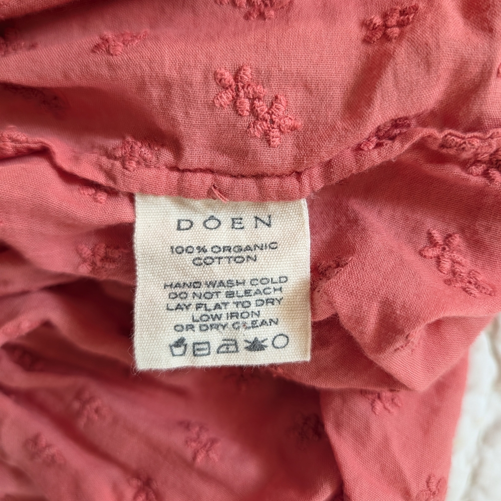 Doen Puff Sleeve Smock Dress in Coral Pink - Picture 5 of 7